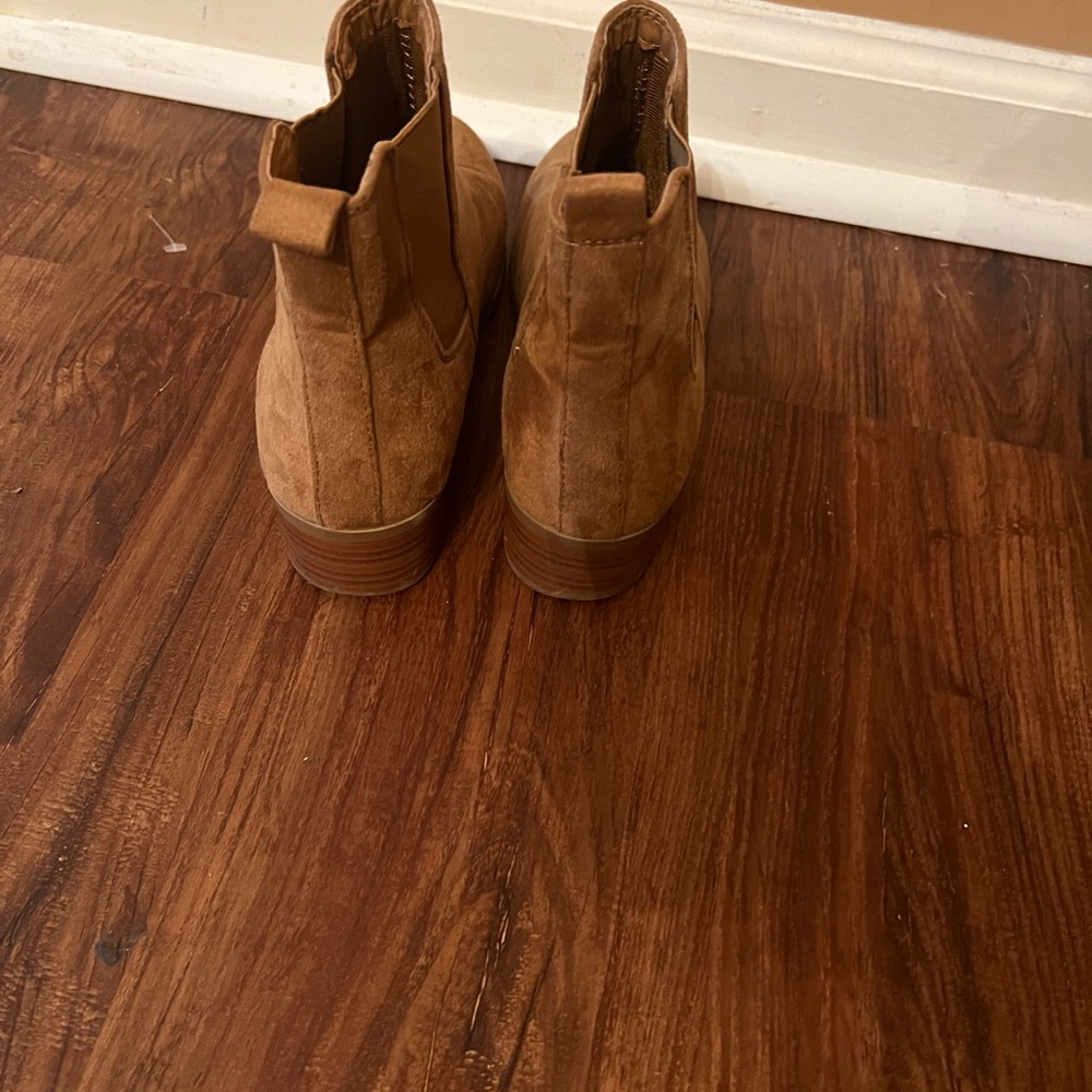 Soda Caramel Ankle Booties - Picture 2 of 3
